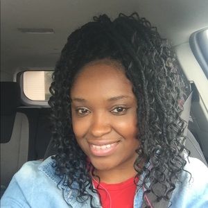 Meet your Posher, Leshanna